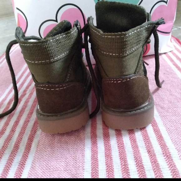 Boots - Picture 5 of 8